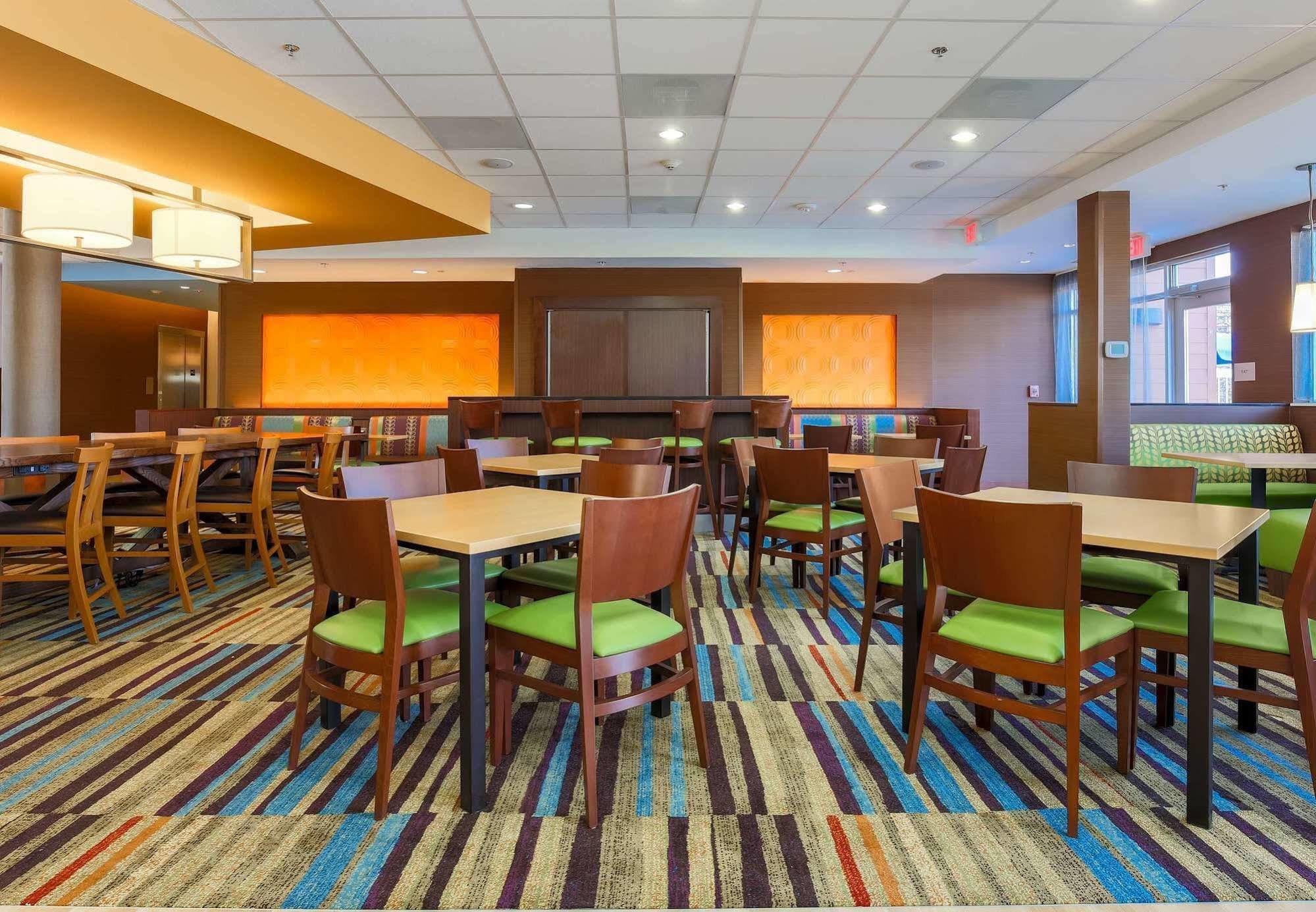 Fairfield Inn & Suites By Marriott Cuero Bagian luar foto